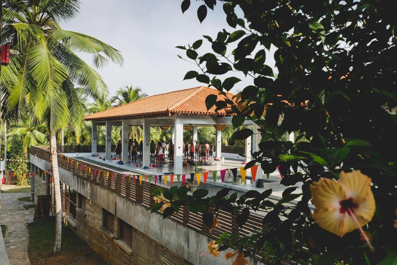 Utmt - Underneath The Mango Tree Spa & Beach Resort Dickwella Exterior photo